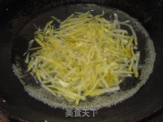 【飞禽走兽】榨菜肉丝的做法步骤：3