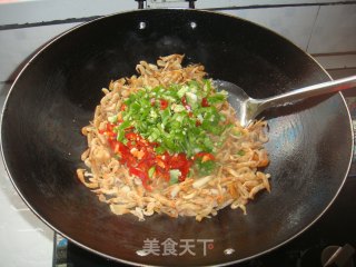火培河虾烩双椒的做法步骤：3