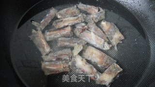 [飞禽走兽]剁椒豉香蒸腊排骨的做法步骤：2