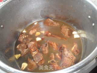 家常红烧排骨的做法步骤：4