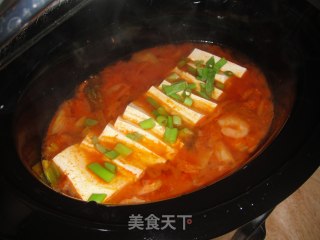 韩式吞拿鱼泡菜汤的做法步骤：8