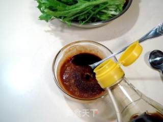 蒜汁麻酱拌苦菊的做法步骤：5
