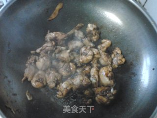 干炒鸡小腿的做法步骤：4