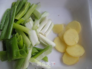 [飞禽走兽篇]－－笨鸡汤的做法步骤：2