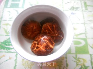【飞禽走兽篇】--花菇鸡翅鲜汤的做法步骤：3