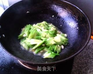 素炒苦瓜的做法步骤：8