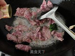 西红柿牛肉汤面的做法步骤：2