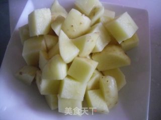 咖喱土豆饭的做法步骤：1