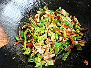 【飞禽走兽】---青椒炒护心肉的做法步骤：12