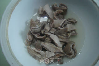 猪肚莲子煲的做法步骤：4