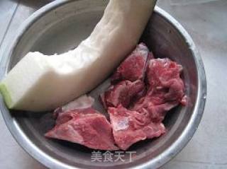 排骨煲冬瓜的做法步骤：1
