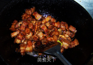 红亮浓郁---腐乳红烧肉的做法步骤：7