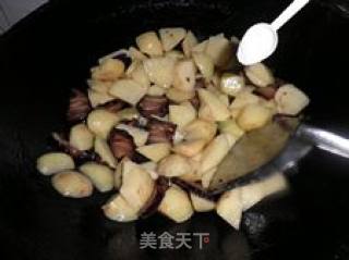 腊肉烧土豆的做法步骤：5
