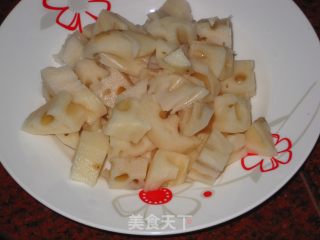 【飞禽走兽篇】——莲藕烧排骨的做法步骤：2