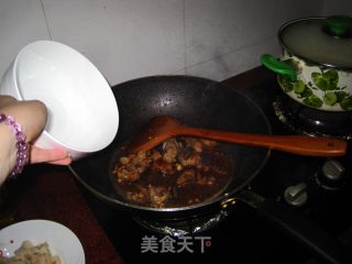 【飞禽走兽篇】——莲藕烧排骨的做法步骤：6