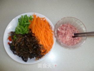 鱼香肉丝的做法步骤：2