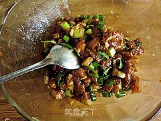 【飞禽走兽】肉丁馒头的做法步骤：12