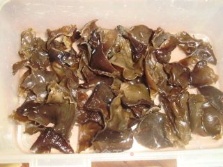 鱼香肉丝的做法步骤：2