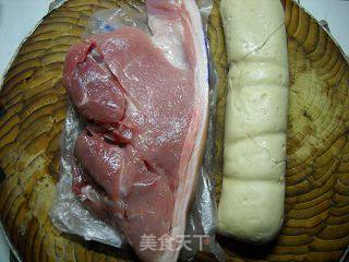 【飞禽走兽】--微波黑椒烤肉的做法步骤：1