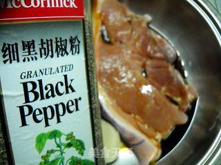 【飞禽走兽】--微波黑椒烤肉的做法步骤：6