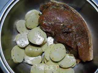 【飞禽走兽】--微波黑椒烤肉的做法步骤：7
