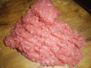 【飞禽走兽】--微波肉饼汤的做法步骤：2
