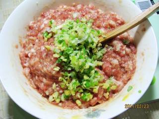 咖喱牛肉丸的做法步骤：1