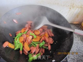 青椒香肠的做法步骤：5