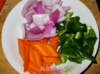 家常牛肉小炒的做法步骤：4