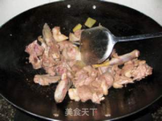 酸笋焖鸭的做法步骤：5