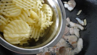 [我爱我的家]-----花肉洋葱土豆片的做法步骤：7