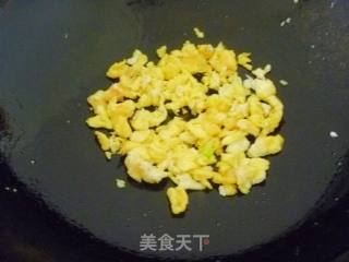 【换个花样吃米饭】缤纷炒饭的做法步骤：6