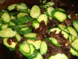 【飞禽走兽】鸡肉黄瓜的做法步骤：5