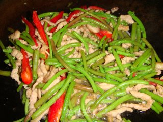 【飞禽走兽】菜梗肉丝的做法步骤：5