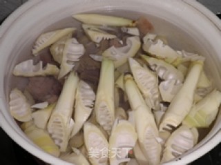 腌笃鲜的做法步骤：5