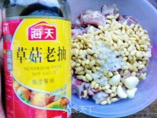 黄豆焖排骨的做法步骤：5
