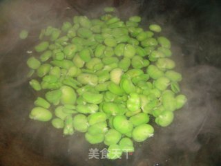 【飞禽走兽】豆米鸡丁的做法步骤：2