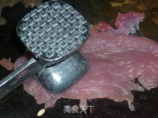 玉米酱汁儿煎猪排的做法步骤：1