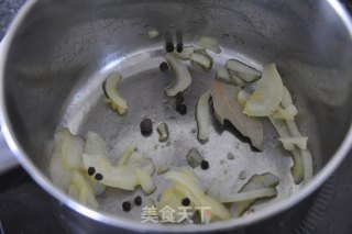 【飞禽走兽篇】芦笋蘑菇滑鸡饭的做法步骤：2