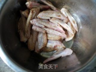 红烧翅尖的做法步骤：2
