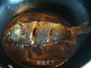 红烧鲫鱼的做法步骤：6