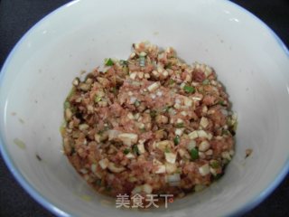 肉馅酿青椒的做法步骤：2