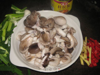 柱候酱爆章鱼的做法步骤：3