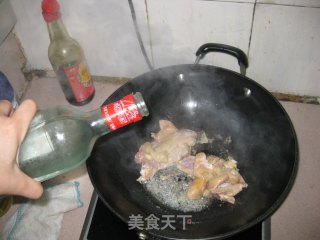 【飞禽走兽】玉米笋豉油鸡腿的做法步骤：3
