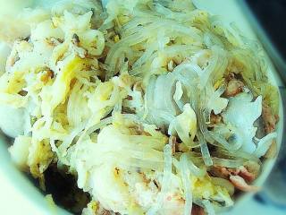 大骨烩酸菜粉的做法步骤：7