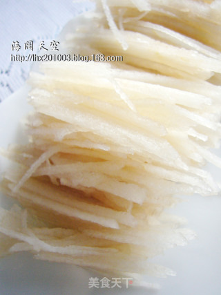 《雪梨遇上火辣洋姑娘会有怎样火花》——凉拌雪梨洋葱的做法步骤：5