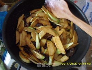 家常菜——炒茭白的做法步骤：5
