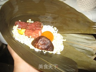 广式蛋黄肉粽的做法步骤：8