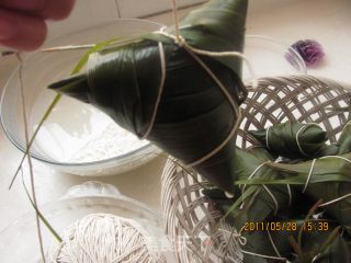 [端午.粽子篇]---绿豆蜜枣粽的做法步骤：10