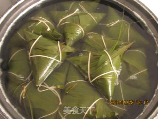 [端午.粽子篇]---绿豆蜜枣粽的做法步骤：12